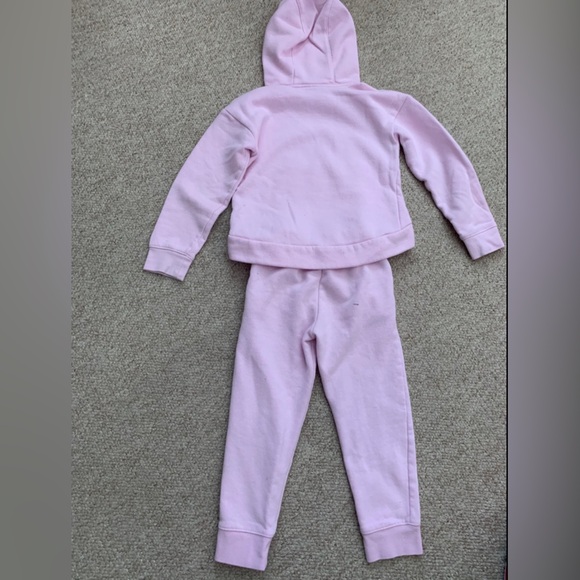 Nike Girls Pink Hoodie Jogger Sweatpants 2-Piece Set Long Sleeve Hooded - Picture 5 of 5